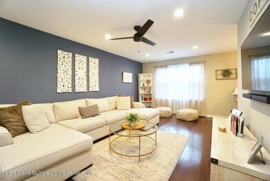 890 Armstrong Ave unit 2-3, Staten Island, NY 10308 - photo 7