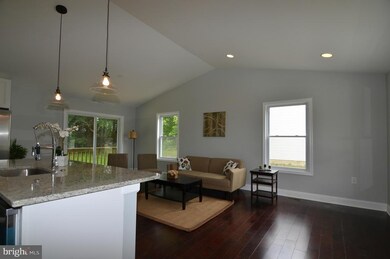 11904 Cleaver Dr, Bowie, MD 20721 - photo 3