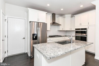 43185 Mongold Square, Ashburn, VA 20148 - photo 4