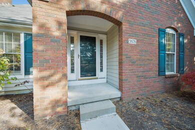 3678 Lakestone Cir, Hilliard, OH 43026 - photo 3