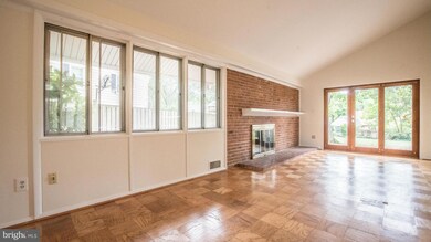 1003 Croton Dr, Alexandria, VA 22308 - photo 6