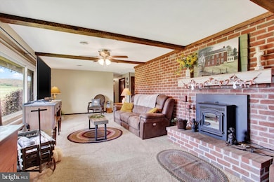 1621 Spring St, Spring Grove, PA 17362 - photo 2