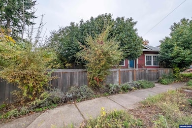 1003 SW 10th St, Corvallis, OR 97333 - photo 3