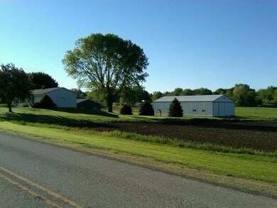 4293 Mahoney Rd, Mc Farland, WI 53558 - photo 2