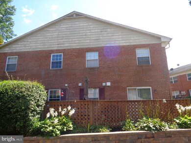 9764 Hagel Cir unit C, Lorton, VA 22079 - photo 4