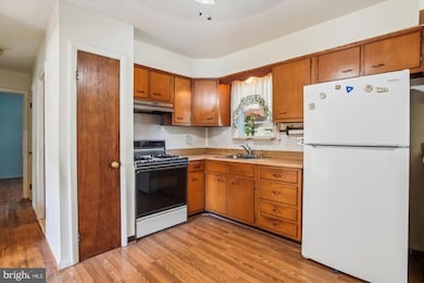 6377 Woodburn Ave, Elkridge, MD 21075 - photo 6