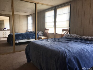 2390 Sparrow Loop, Kelso, WA 98626 - photo 7