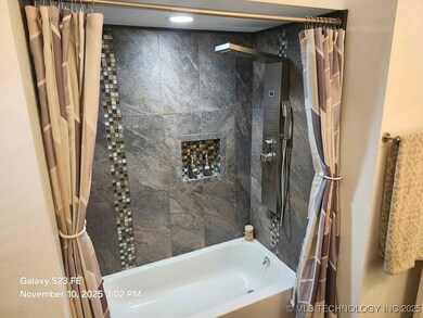 42601 Stout Dr, Tecumseh, OK 74873 - photo 4