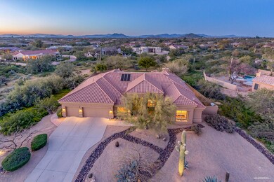 Desert Surround, Mountain Views