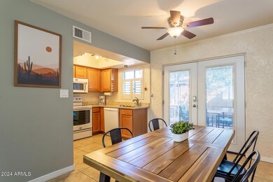 8357 E Thomas Rd, Scottsdale, AZ 85251 - photo 4