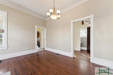 201 W 37th St, Savannah, GA 31401 - photo 6