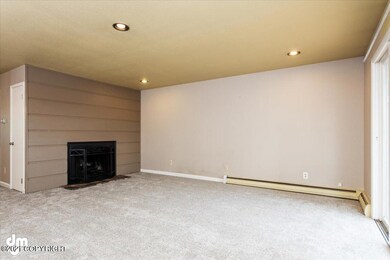 03-Living Room-7122