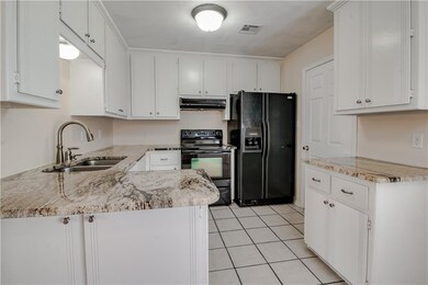 609 Golden Eagle Dr, Norman, OK 73072 - photo 4