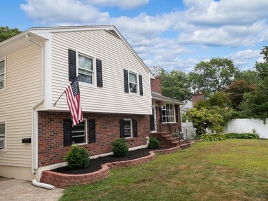 284 Concord St, Rockland, MA 02370 - photo 4