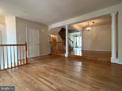 4 Stags Leap Ct, Germantown, MD 20874 - photo 2