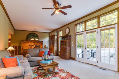 008-Living_Room-5021057-medium
