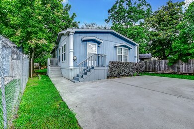 11313 Delman St, Houston, TX 77093 - photo 2
