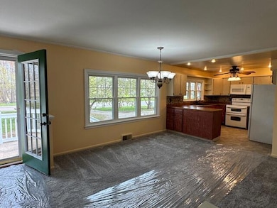 535 W Chicago St, Coldwater, MI 49036 - photo 3