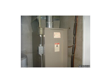 508 Abbyshire Dr, Berea, OH 44017 - photo 7