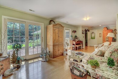 11-Family room