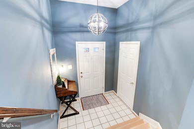 7707 Gromwell Ct, Springfield, VA 22152 - photo 4