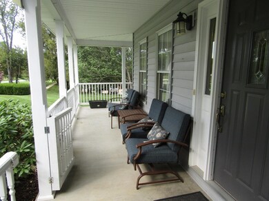 107 Mahan Ct, Frankfort, KY 40601 - photo 2