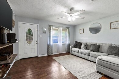 2608 Woodlawn Dr, Ennis, TX 75119 - photo 7