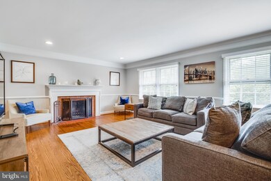 3409 Willow Tree Ln, Falls Church, VA 22044 - photo 7