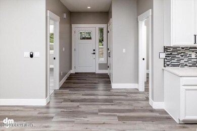 04-Front Entry_DMD_4098