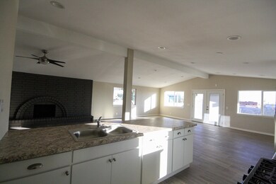 10400 Candlewood Ave, El Paso, TX 79925 - photo 7