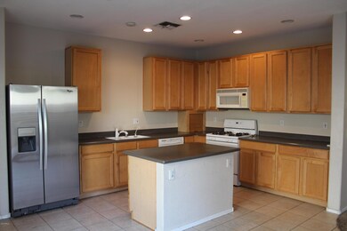 1300 S San Vincente Ct unit III, Chandler, AZ 85286 - photo 4