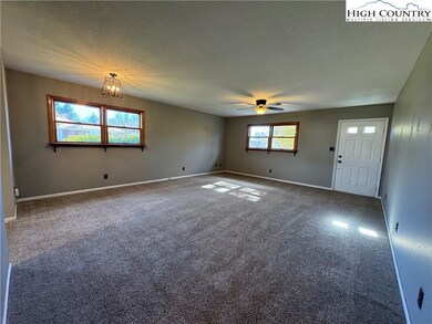 41 Transou St unit 1, Sparta, NC 28675 - photo 2