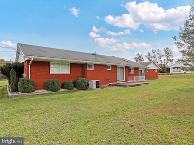 100 Fawn Ln, Keyser, WV 26726 - photo 5