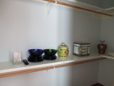 728 E 6 1 2 St unit rear, Houston, TX 77007 - photo 4