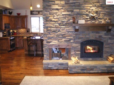 6788 Dufort Rd, Sagle, ID 83860 - photo 3