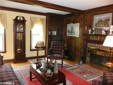 Den/Family/Great Room - Family Room with Woodburni
