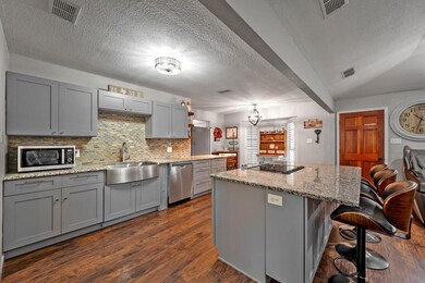 608 Queens Rd, Denison, TX 75020 - photo 3