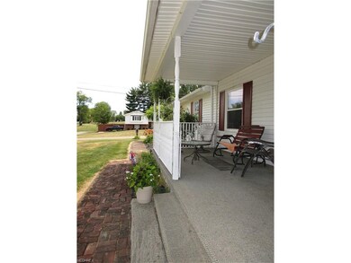 1310 Parkview Dr, Wellsville, OH 43968 - photo 6
