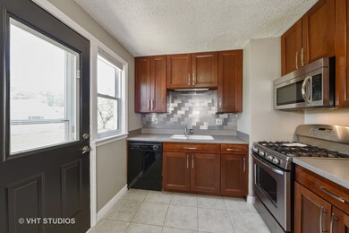 745 Norfolk Ave, Westchester, IL 60154 - photo 4