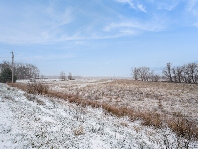 4600 Urbana Rd, Center Point, IA 52213 - photo 7