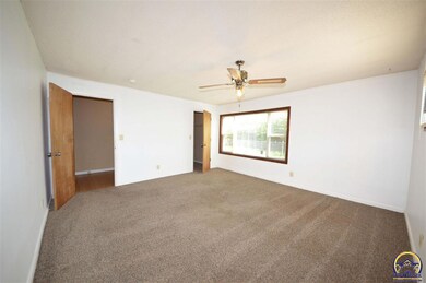 1533 SW 23rd Park, Topeka, KS 66611 - photo 7