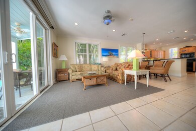 (7) 617 Simonton St-6
