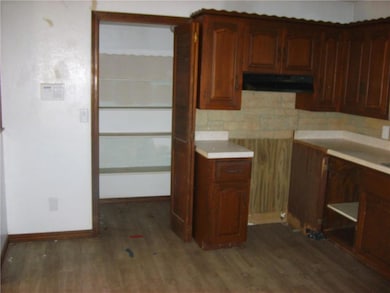 309 W 3rd St, Franklin, KS 66735 - photo 6