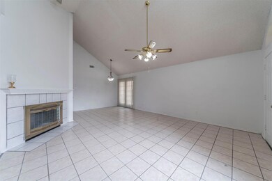 1905 Pine Ridge Dr, Bedford, TX 76021 - photo 3