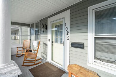 28-web-or-mls-1025-forest-rd