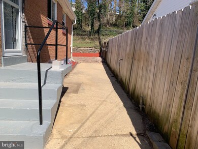 3216 28th Pkwy, Temple Hills, MD 20748 - photo 6