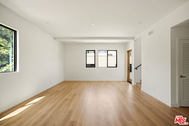 2671 Benedict St unit 1/2, Los Angeles, CA 90039 - photo 5