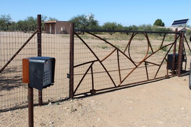 475 N Davidson Rd, Vail, AZ 85641 - photo 2