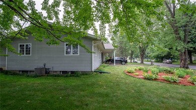 122 18th St N unit A, Menomonie, WI 54751 - photo 4
