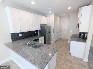 Laundry Closet, Pantry & Garage Entrance